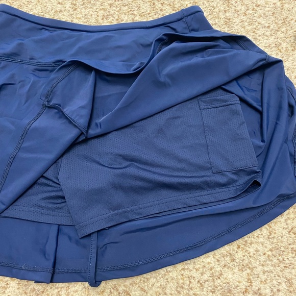 Navy Active Skort/Skirt - Picture 2 of 3